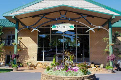 Danielsville Cabin | The Lodge at Woodstone Country Club