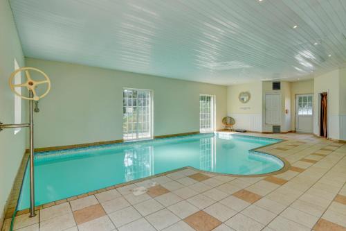 Westleigh House | The Lodge