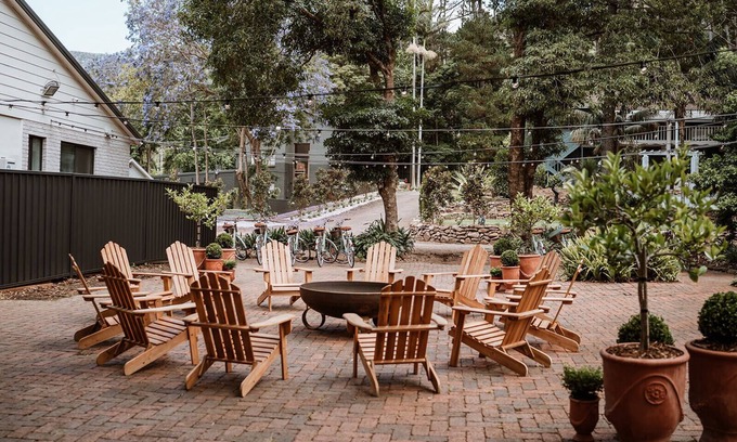 Jamberoo Hotel | The Lodge Jamberoo
