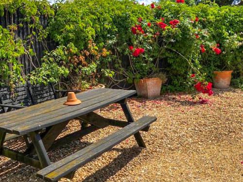 Plaistow House | The Lodge - Uk44556