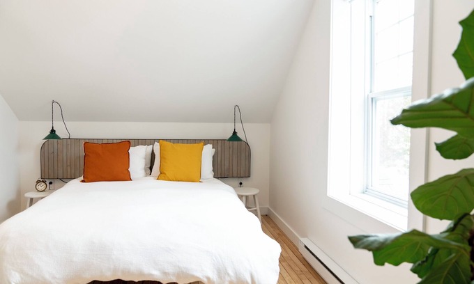 Lac-Megantic Apartment | The Loft by Maison Dudley