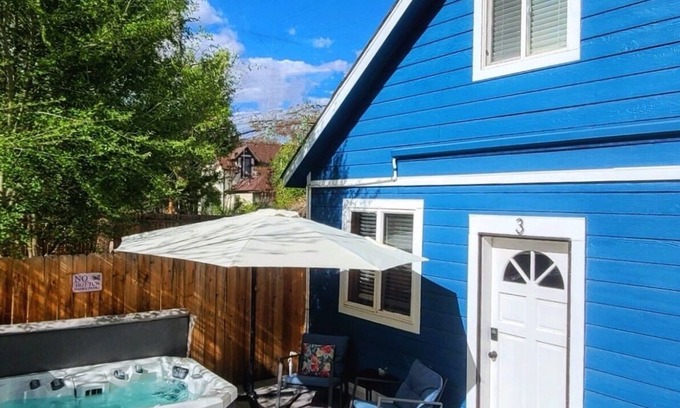 Central Colorado Springs House | The Loft House ~ Downtown Location ~ Secluded Hot Tub