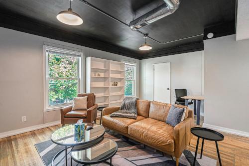 John Ball Park Apartment | The Loft Life - Modern Corporate Housing