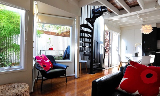 Fitzroy North House | The Loft - Melbourne Short Term Rentals