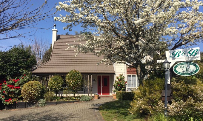 Taupo Bed & Breakfast | The Loft