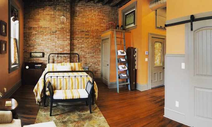 Petersburg Apartment | The Loft on the Square