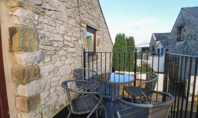 Buxton Cottage | THE LOFT, pet friendly, character holiday cottage in Buxton