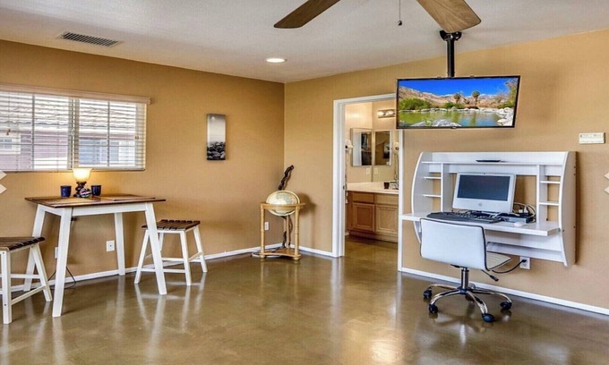 Palm Springs House | The Loft @ The Splash House