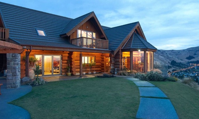 Mount Pleasant House | The Log House - Mount Pleasant