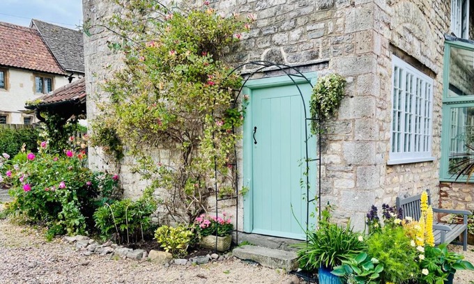 Barrow Gurney House | The Long House