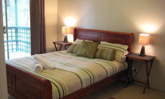 Denmark House | The Lookout, Denmark WA Accommodation - High Speed WIFI & Netflix