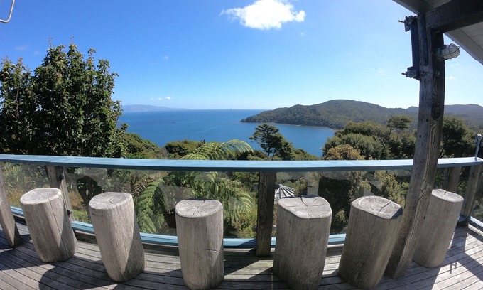 Tryphena House | The Lookout - Expansive architecturally designed home