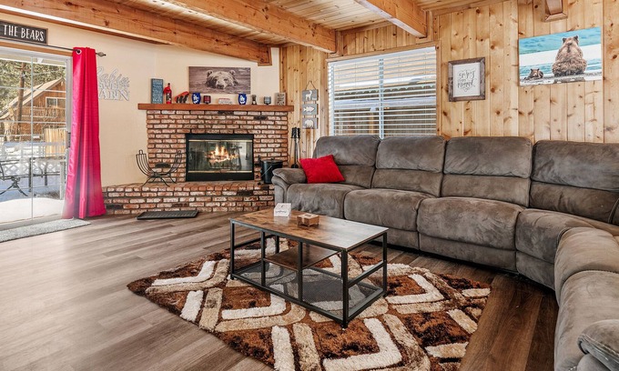 Peter Pan Cabin | The Lost Boys Hideaway - One Of A Kind Mountain Getaway! 3 Bedroom Cabin