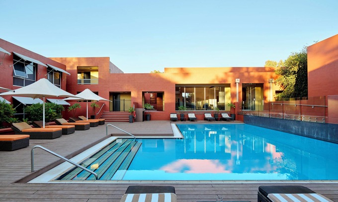 Yulara Hotel | The Lost Camel