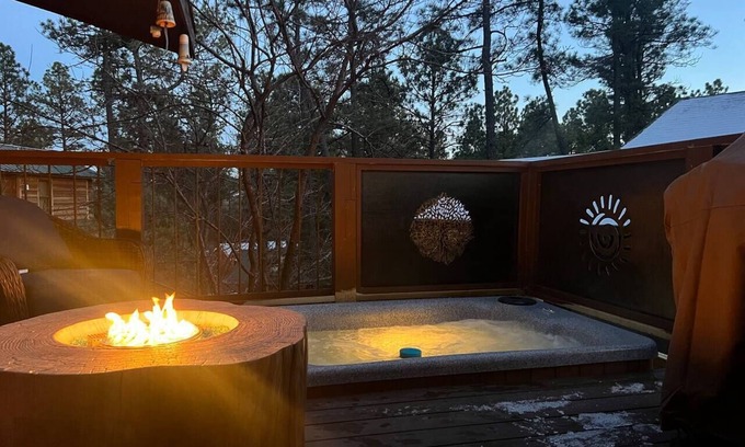 Ruidoso Cabin | The Love Shack in Historic Upper Canyon