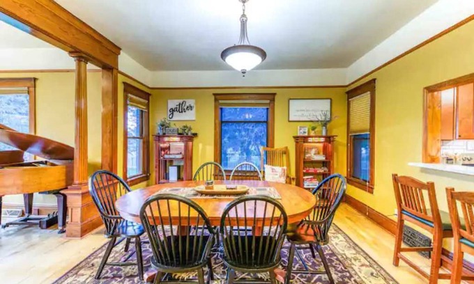 Delta House | The Lovemore Grand Retreat