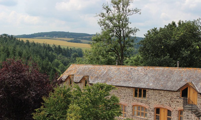Chulmleigh House | The Lower Arches, luxury Converted Barn in Devon countryside