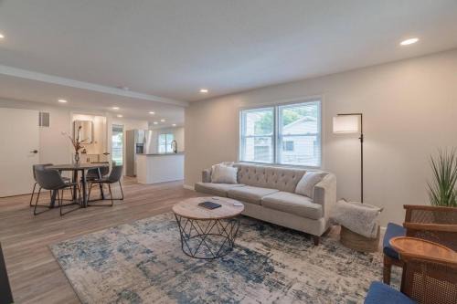 Marion House | The Luxe