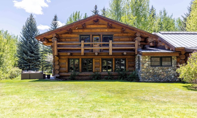 Sun Valley Cabin | The Luxury Cabin at Comfort Circle