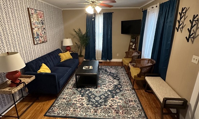Batesville House | The Lyon’s Den- Boutique bungalow in the heart of Batesville, Arkansas