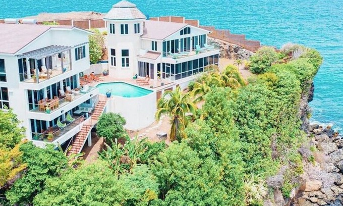 Lance aux Epines Villa | The Main Villa has three bedroom. The master bedroom, has its own patio.