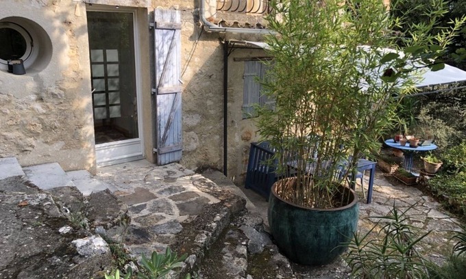 Carros House | THE MAISON BLEUE "LA PROVENÇALE" GÎTE
