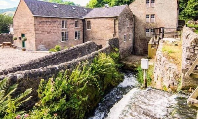 Cromford Cottage | THE MALTHOUSE, family friendly, luxury holiday cottage in Cromford