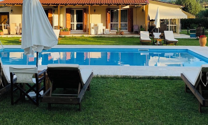 Archaia Olympia Villa | The mansion of Dionisos and Dimitras