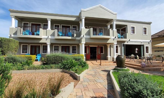 Jeffreys Bay Hotel | The Mandyville Jeffreys Bay