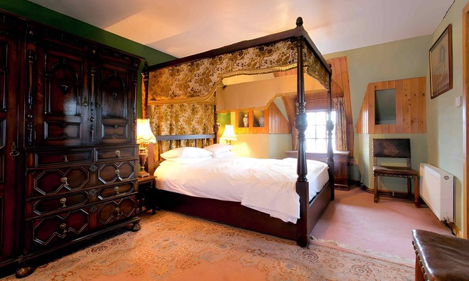 Airth House | The Manor at Plane Castle