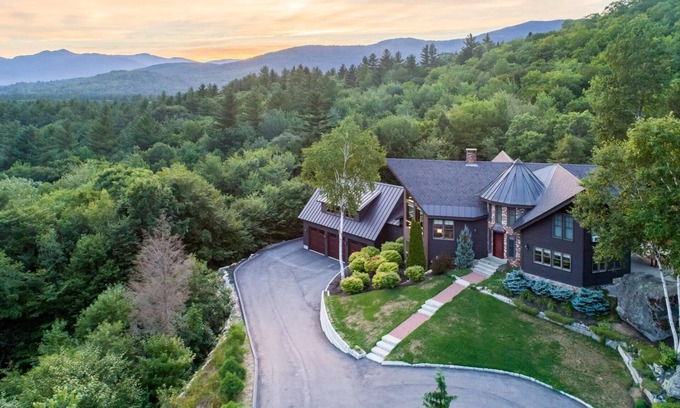 Sunday River Area House | The Mansion- Exclusive Private Estate on 5 Pristine Acres