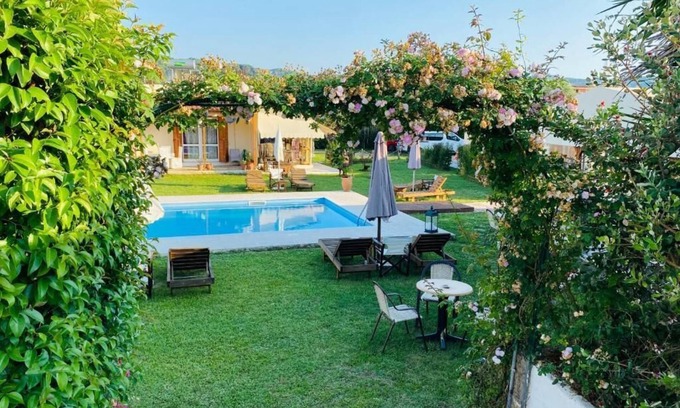 Archaia Olympia House | The Mansion of Dionisos and Dimitras 6