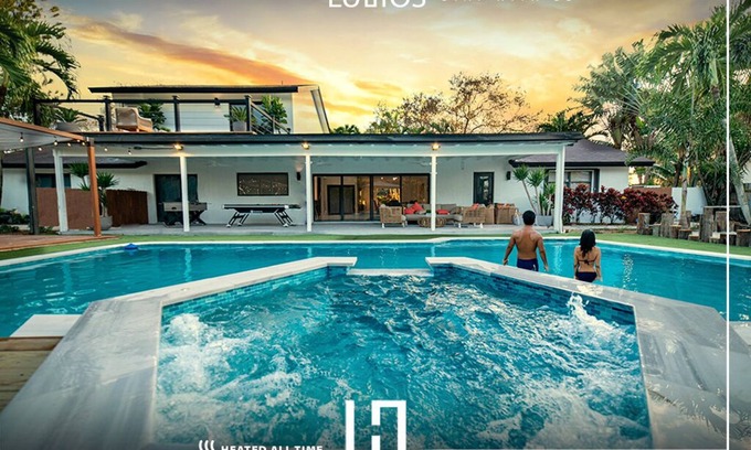 Richmond West House | The Mansion Pickleball, Golf and heated pool