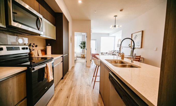 Saskatoon Apartment | * The Margo* - Beautiful 2 bedroom suite