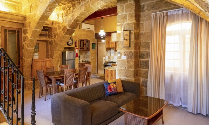 San Lawrenz Villa | The Marigold House - Three Bedroom Villa, Sleeps 7