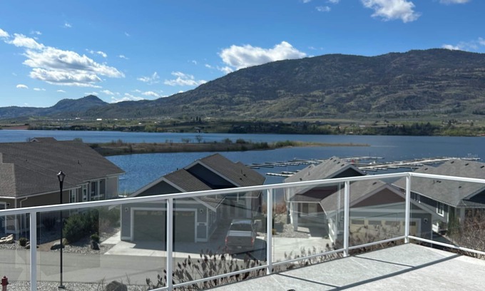 Okanagan-Similkameen Cottage | The Marina View Cottage