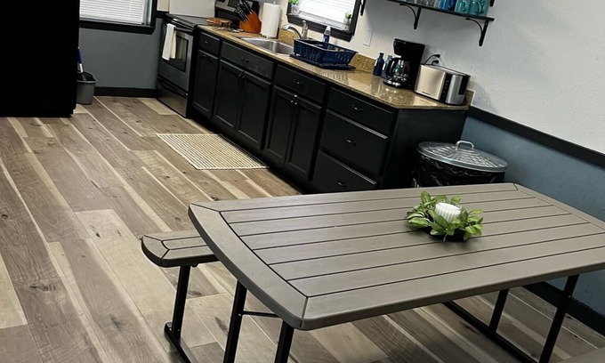 Venice Boat Rental | The Marlin is a 3bedroom 2full bath houseboat in Cypress Cove Marina, Venice La