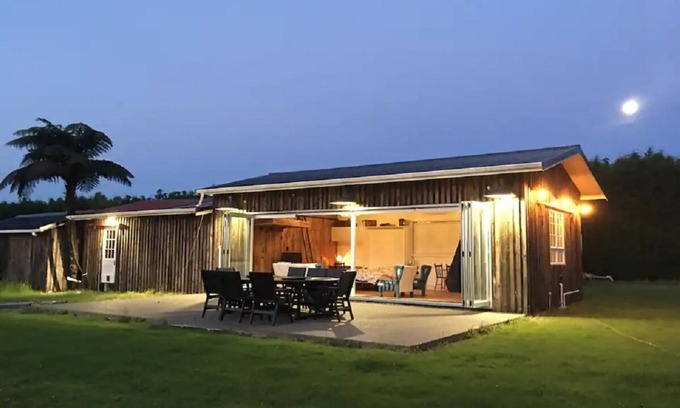 Te Horo Apartment | The Mars Barn, Sauna, Stars & Serenity