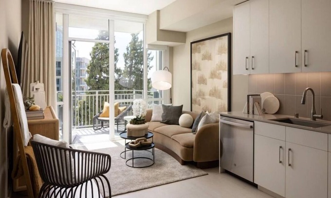 Heritage District Condo | The Martin 1BR Condo | Family Friendly & Relaxing Stay