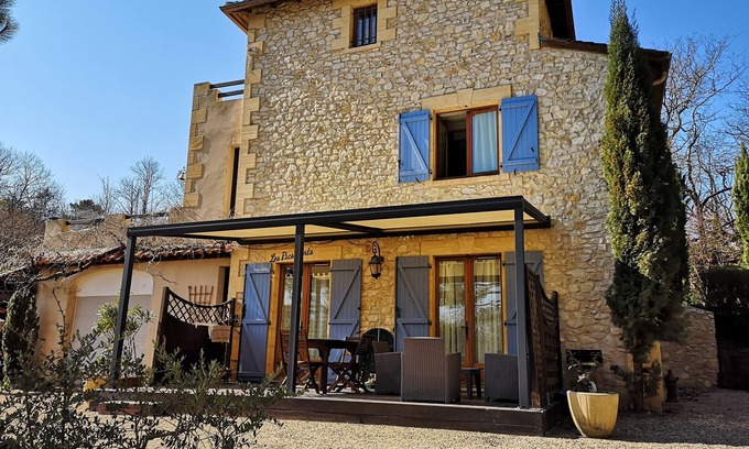 Atur House | The Mas des Geais "The Green Peaks"