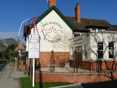 Ollerton Hotel | The Maypole at Wellow