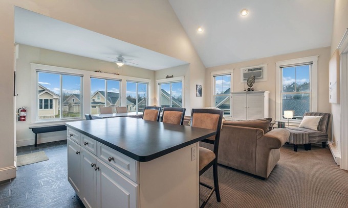 Cherry Valley House | The Meadowlark - 115 Butternut