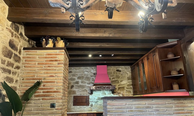 Leza Cottage | the meeting