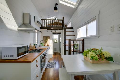 Defiance Apartment | The Merlot Bungalow Defiance Tiny Home on Trail