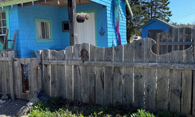 Chester Basin Cottage | The Mermaid Bunkie. A cosy space in the heart of the South Shore.