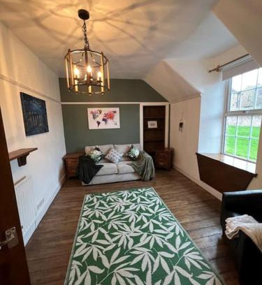 Tillicoultry Apartment | The Mews Holiday Let
