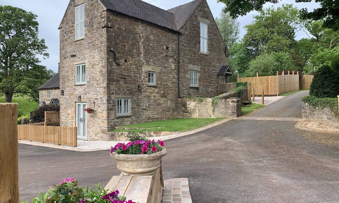 Atlow House | The Mill @ Atlow Mill