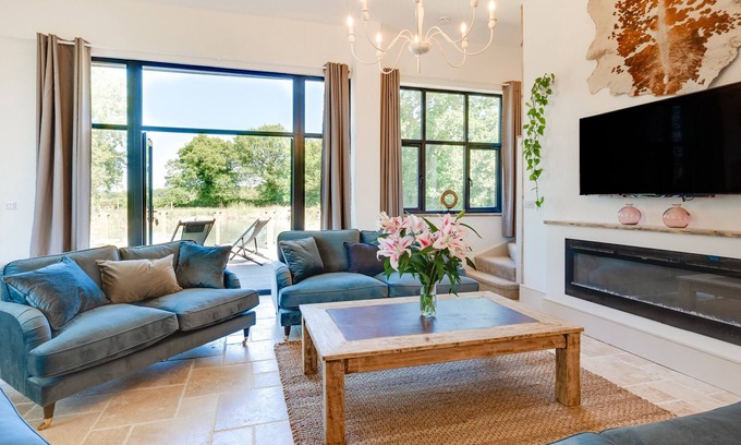 Melton Constable House | The Mill - Five Bedroom House, Sleeps 10