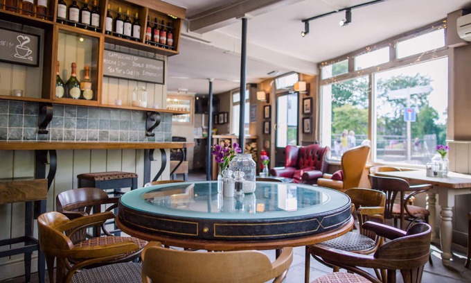 Canterbury Hotel | The Millers Arms