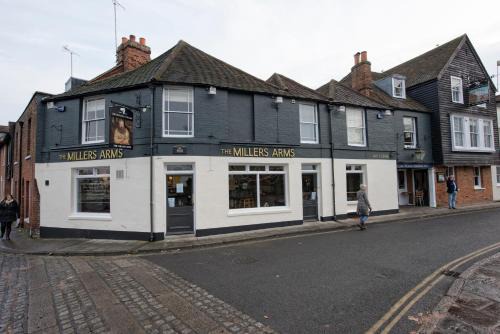 Canterbury Hotel | The Millers Arms Inn